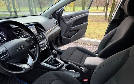 Hyundai Elantra VI рестайлинг, 2019 год, 1 440 000 рублей, 15 фотография