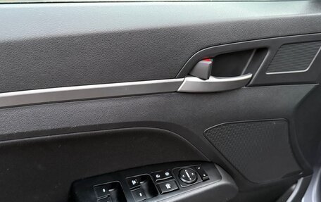 Hyundai Elantra VI рестайлинг, 2019 год, 1 440 000 рублей, 13 фотография