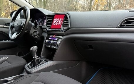 Hyundai Elantra VI рестайлинг, 2019 год, 1 440 000 рублей, 9 фотография