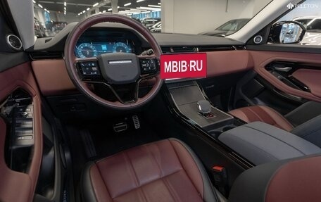 Land Rover Range Rover Evoque II, 2024 год, 6 800 000 рублей, 10 фотография