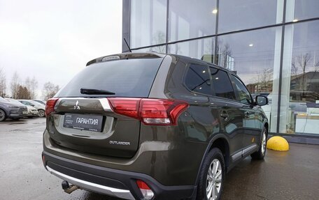 Mitsubishi Outlander III рестайлинг 3, 2015 год, 1 599 800 рублей, 6 фотография