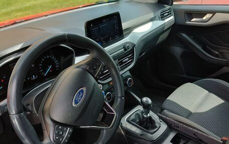 Ford Focus IV, 2019 год, 1 450 000 рублей, 6 фотография