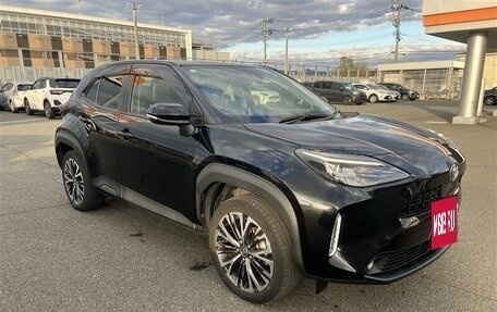 Toyota Yaris Cross, 2022 год, 1 421 000 рублей, 3 фотография