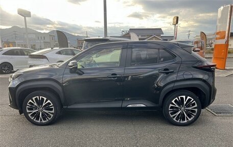 Toyota Yaris Cross, 2022 год, 1 421 000 рублей, 4 фотография