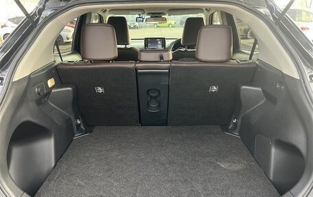 Toyota Yaris Cross, 2022 год, 1 421 000 рублей, 13 фотография