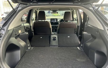 Toyota Yaris Cross, 2022 год, 1 421 000 рублей, 16 фотография