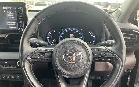 Toyota Yaris Cross, 2022 год, 1 421 000 рублей, 18 фотография