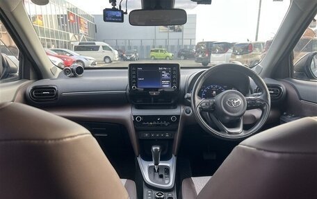 Toyota Yaris Cross, 2022 год, 1 421 000 рублей, 17 фотография