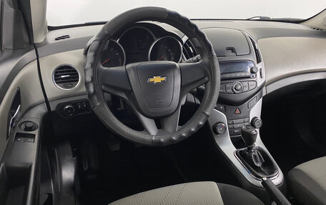 Chevrolet Cruze II, 2013 год, 918 000 рублей, 10 фотография