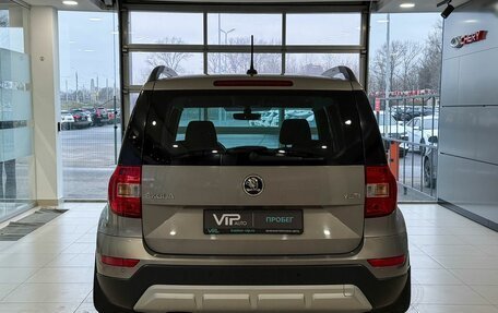 Skoda Yeti I рестайлинг, 2017 год, 1 785 000 рублей, 5 фотография