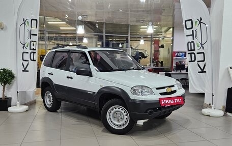 Chevrolet Niva I рестайлинг, 2015 год, 768 000 рублей, 7 фотография