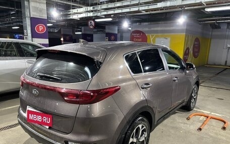 KIA Sportage IV рестайлинг, 2020 год, 2 000 000 рублей, 3 фотография