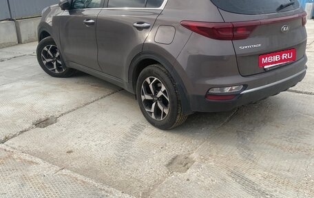 KIA Sportage IV рестайлинг, 2020 год, 2 000 000 рублей, 8 фотография