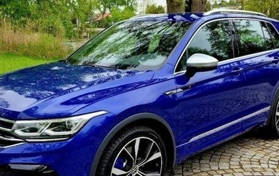 Volkswagen Tiguan II, 2021 год, 2 800 000 рублей, 1 фотография
