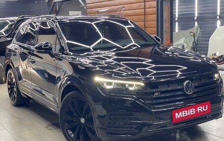 Volkswagen Touareg III, 2019 год, 4 850 000 рублей, 1 фотография