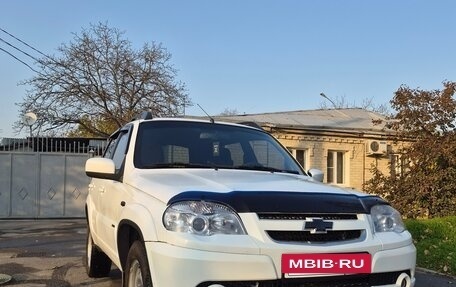 Chevrolet Niva I рестайлинг, 2018 год, 750 000 рублей, 2 фотография