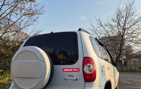 Chevrolet Niva I рестайлинг, 2018 год, 750 000 рублей, 4 фотография