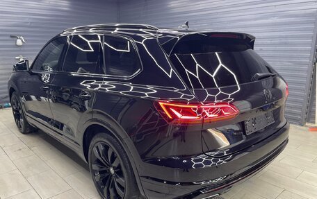 Volkswagen Touareg III, 2019 год, 4 850 000 рублей, 5 фотография