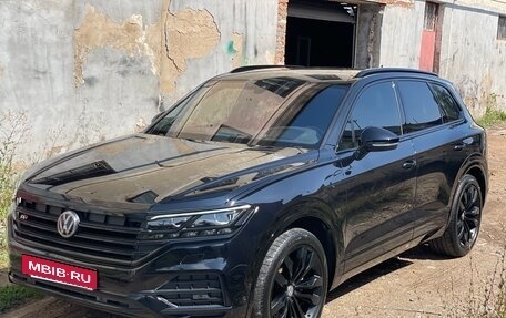 Volkswagen Touareg III, 2019 год, 4 850 000 рублей, 6 фотография