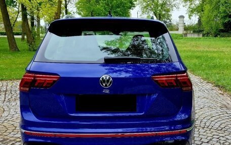 Volkswagen Tiguan II, 2021 год, 2 800 000 рублей, 10 фотография