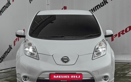 Nissan Leaf I, 2013 год, 700 000 рублей, 2 фотография