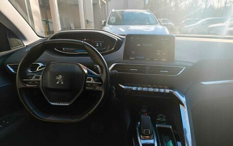 Peugeot 3008 II, 2017 год, 1 800 000 рублей, 15 фотография