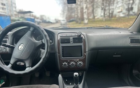 Toyota Avensis III рестайлинг, 2001 год, 570 000 рублей, 12 фотография