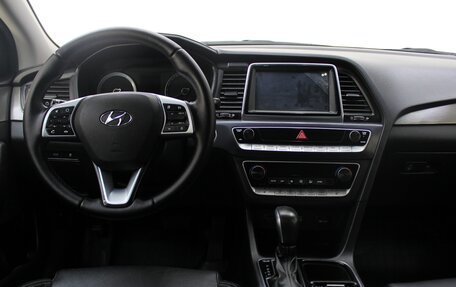 Hyundai Sonata VII, 2018 год, 1 899 000 рублей, 10 фотография