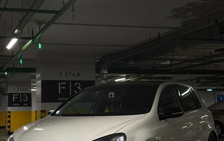 Volkswagen Golf VI, 2011 год, 900 000 рублей, 1 фотография