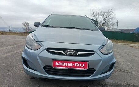 Hyundai Solaris II рестайлинг, 2013 год, 780 000 рублей, 1 фотография