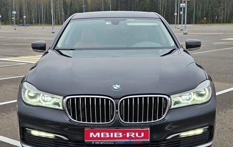 BMW 7 серия, 2018 год, 3 200 000 рублей, 1 фотография