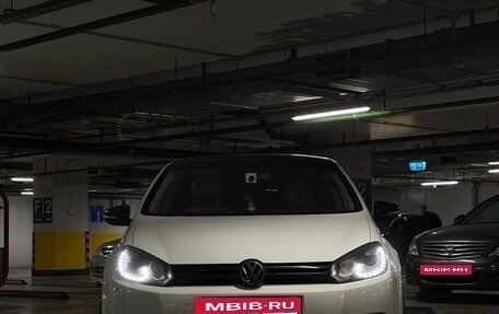 Volkswagen Golf VI, 2011 год, 900 000 рублей, 13 фотография