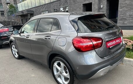 Mercedes-Benz GLA, 2018 год, 2 800 000 рублей, 2 фотография