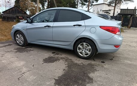 Hyundai Solaris II рестайлинг, 2013 год, 780 000 рублей, 7 фотография