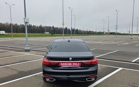 BMW 7 серия, 2018 год, 3 200 000 рублей, 4 фотография