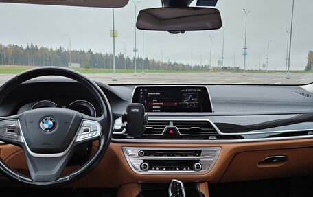 BMW 7 серия, 2018 год, 3 200 000 рублей, 12 фотография