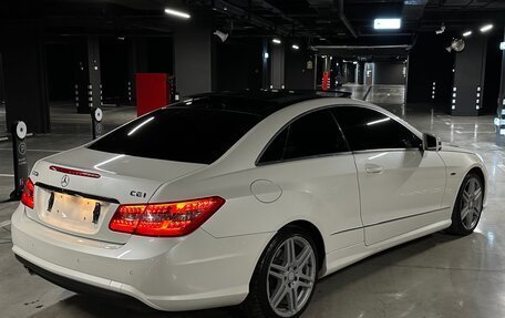 Mercedes-Benz E-Класс, 2011 год, 1 499 000 рублей, 4 фотография