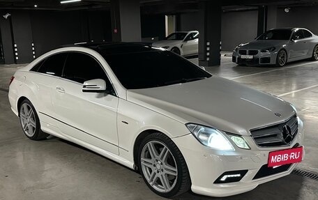 Mercedes-Benz E-Класс, 2011 год, 1 499 000 рублей, 11 фотография