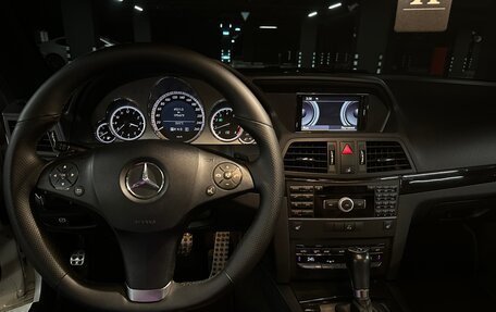 Mercedes-Benz E-Класс, 2011 год, 1 499 000 рублей, 18 фотография