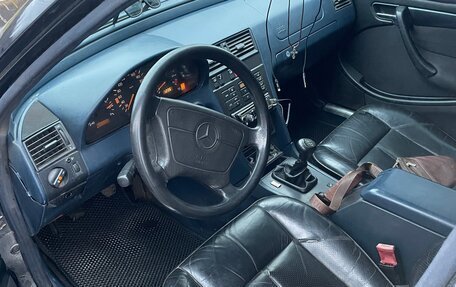 Mercedes-Benz C-Класс, 1994 год, 250 000 рублей, 7 фотография