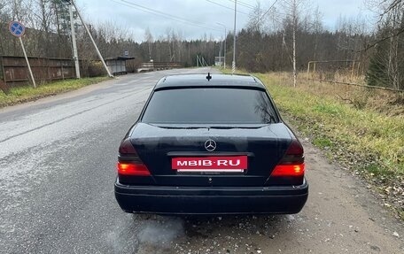 Mercedes-Benz C-Класс, 1994 год, 250 000 рублей, 4 фотография