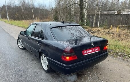 Mercedes-Benz C-Класс, 1994 год, 250 000 рублей, 3 фотография