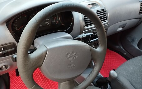 Hyundai Accent II, 2005 год, 365 000 рублей, 11 фотография