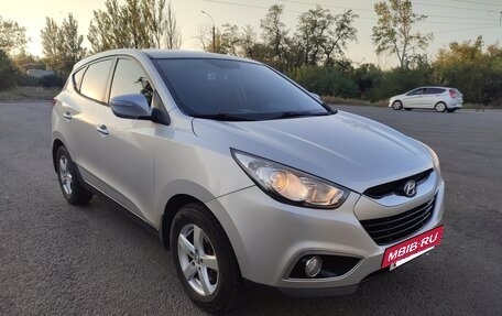 Hyundai ix35 I рестайлинг, 2010 год, 1 100 000 рублей, 2 фотография