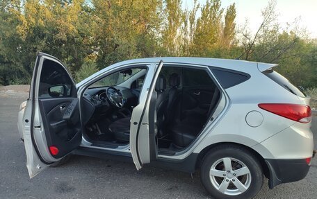 Hyundai ix35 I рестайлинг, 2010 год, 1 100 000 рублей, 7 фотография