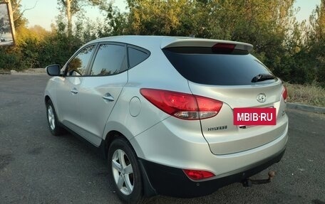 Hyundai ix35 I рестайлинг, 2010 год, 1 100 000 рублей, 4 фотография