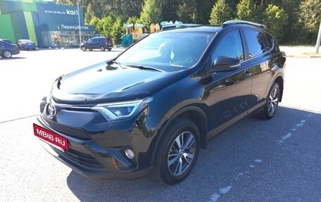 Toyota RAV4, 2018 год, 2 150 000 рублей, 3 фотография