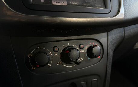 Renault Sandero II рестайлинг, 2014 год, 829 000 рублей, 13 фотография