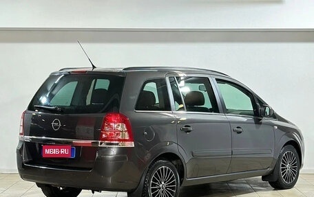 Opel Zafira B, 2010 год, 775 000 рублей, 4 фотография