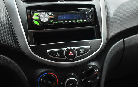 Hyundai Solaris II рестайлинг, 2014 год, 880 000 рублей, 14 фотография